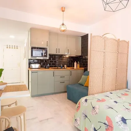 公寓 Flat,Torremolinos,Playa,Wifi,Netflix 托雷莫利诺斯