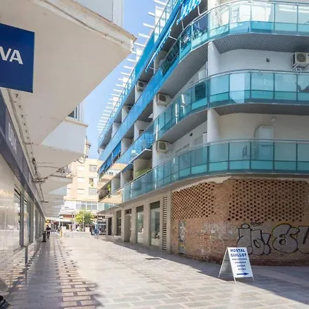 公寓 Flat,Torremolinos,Playa,Wifi,Netflix 托雷莫利诺斯